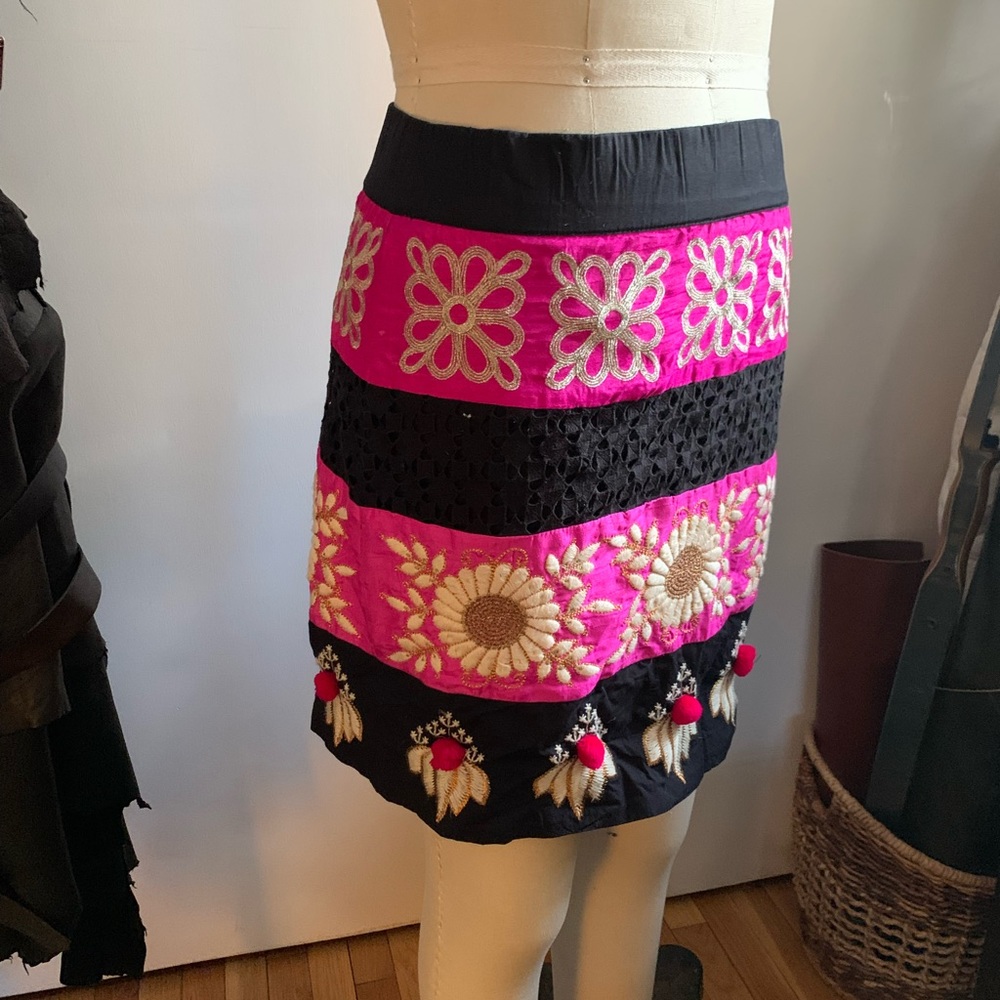 Anthropologie Leifsdottir Hot Pink/Black Pom-Pom & Embroidery Mini Skirt EUC